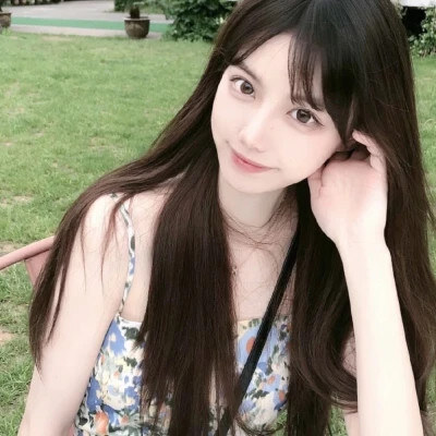 INS风高级感爆棚的潮女必备头像精选