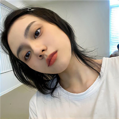 氛围感拉满的最新微信女头，展现你的不凡气质与魅力