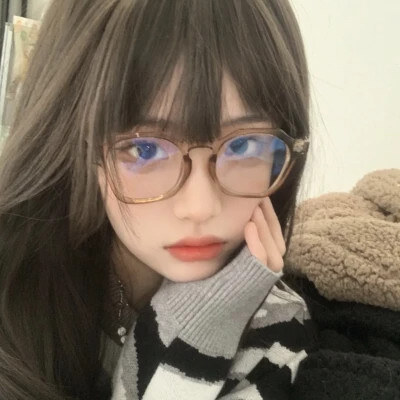 高级感爆棚的气质女神必备INS风头像精选