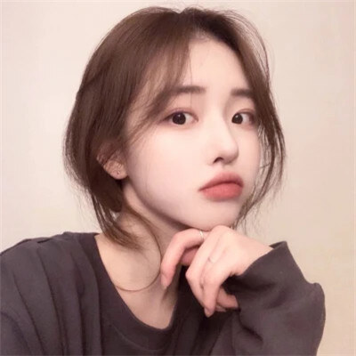 时尚前沿！优雅知性女生必备微信头像，彰显不凡品味