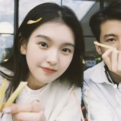 简约不撞款小清新情侣头像，恩爱满满清新范
