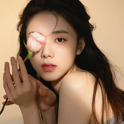 2024年最美女生微信头像图片，美得不要不要的！