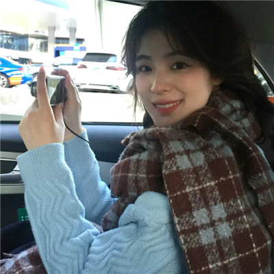 真人版可爱调皮淘气女头精选集