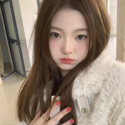 INS风高级质感绝美温柔高清女生头像图片精选