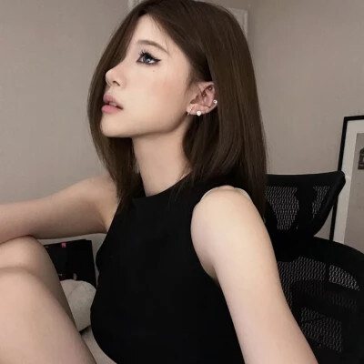 时尚女孩图片个性头像，焕发青春活力