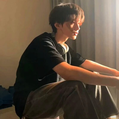 男生超帅炫酷头像，风格任你挑！