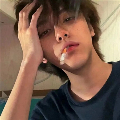 【型男必备】瞬间提升气质的稳重帅哥头像精选集