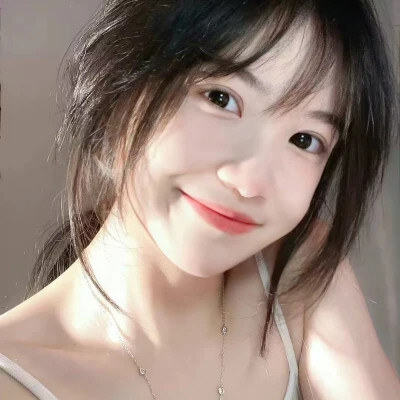 超萌可爱女孩真人高清头像图片精选，专属你的个性展示！