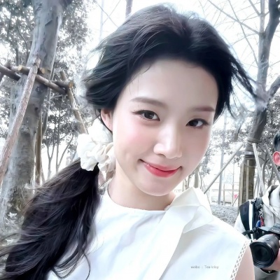清新纯欲风女士头像精选