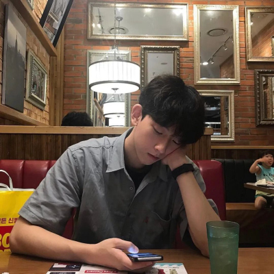 颜值超高帅气阳光开朗个性十足的男头