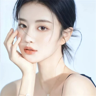 高冷女神范精致冷艳女生头像图片精选