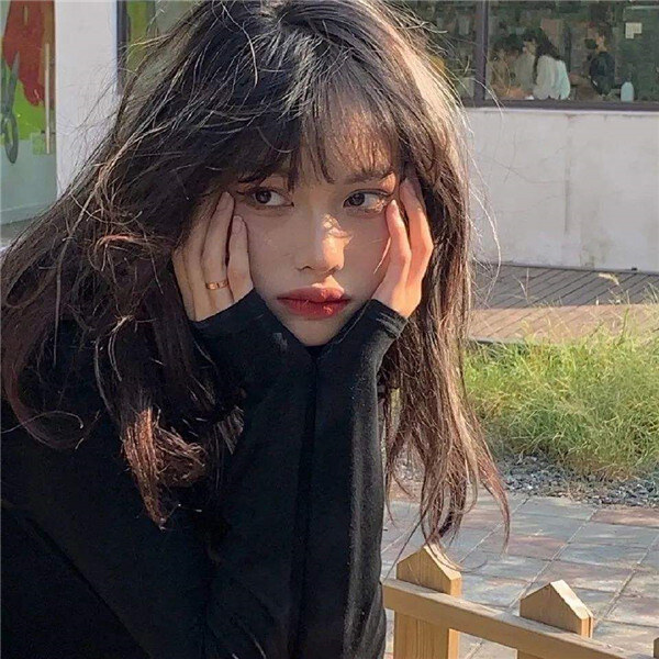 热门女生真人高清头像合集，收藏量飙升中！