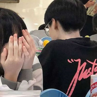 超甜学院风情侣头像精选，打造你的青春校园记忆！