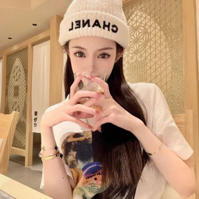 绝美高级感十足的女生头像图片来啦！