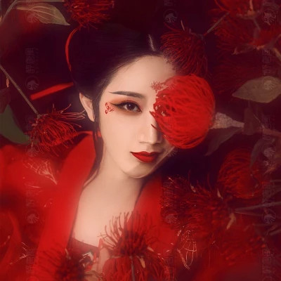 绝美国风！女生红色系唯美古风头像大赏
