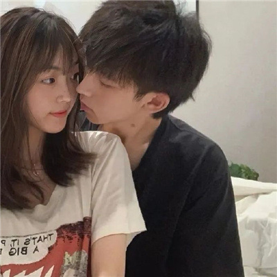 高级感与甜蜜并存的超甜真人情侣头像精选