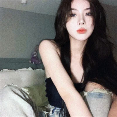 超火的ins女头像