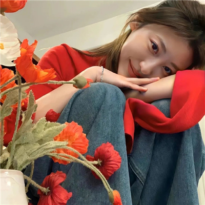 阳光温暖真人有特色又很吸睛女头图片大全