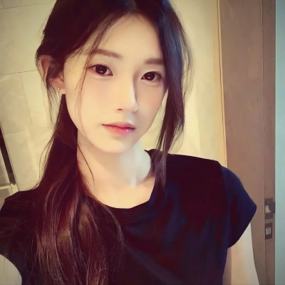 复古滤镜下的文艺女生绝美头像