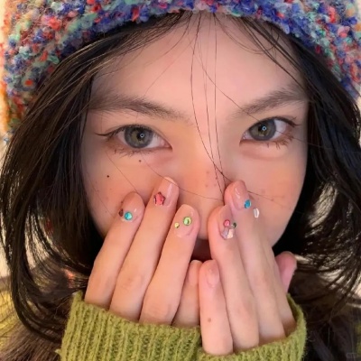 Ins风时尚个性女生头像大放送
