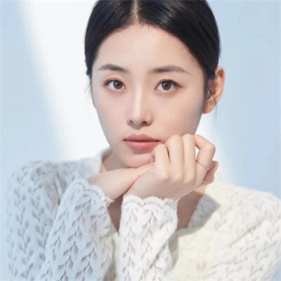 高级感爆棚女生头像图片精选集，彰显独特品味