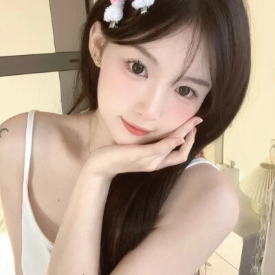 永久吸引人的头像女