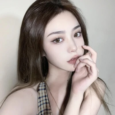 INS风酷girl高级感爆棚的头像图片集
