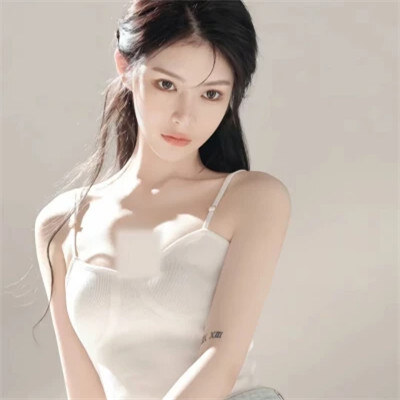 绝美呈现！高级感爆棚的时尚真人女生头像，美到让人心动
