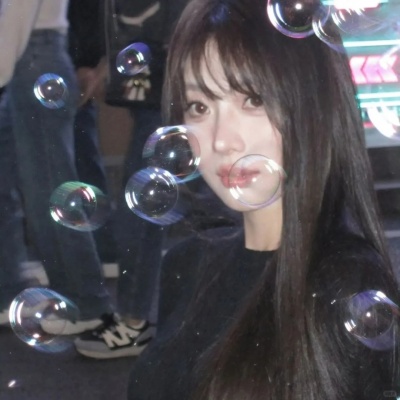 甜美可人儿的小众真人女头像