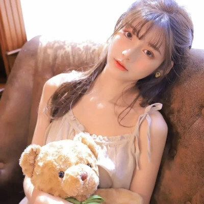 【精选】女生唯美简单头像大全，一键换新颜！