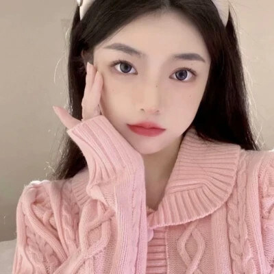 美丽与个性并存的宝藏女孩真人头像照片