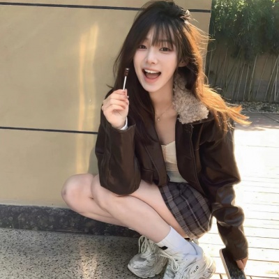 甜美女生真人头像，打造亮眼社交形象